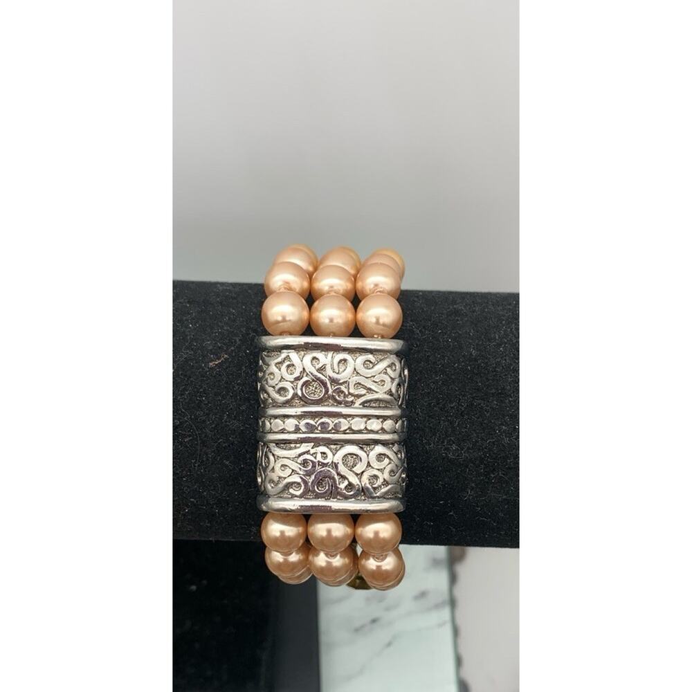 Vintage Style NWT 3 Layer Champagne Light To‎ Dark Faux Pearl Magnetic Bracelet